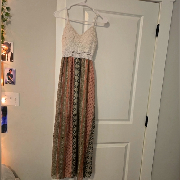 Cute dress - Picture 1 of 8
